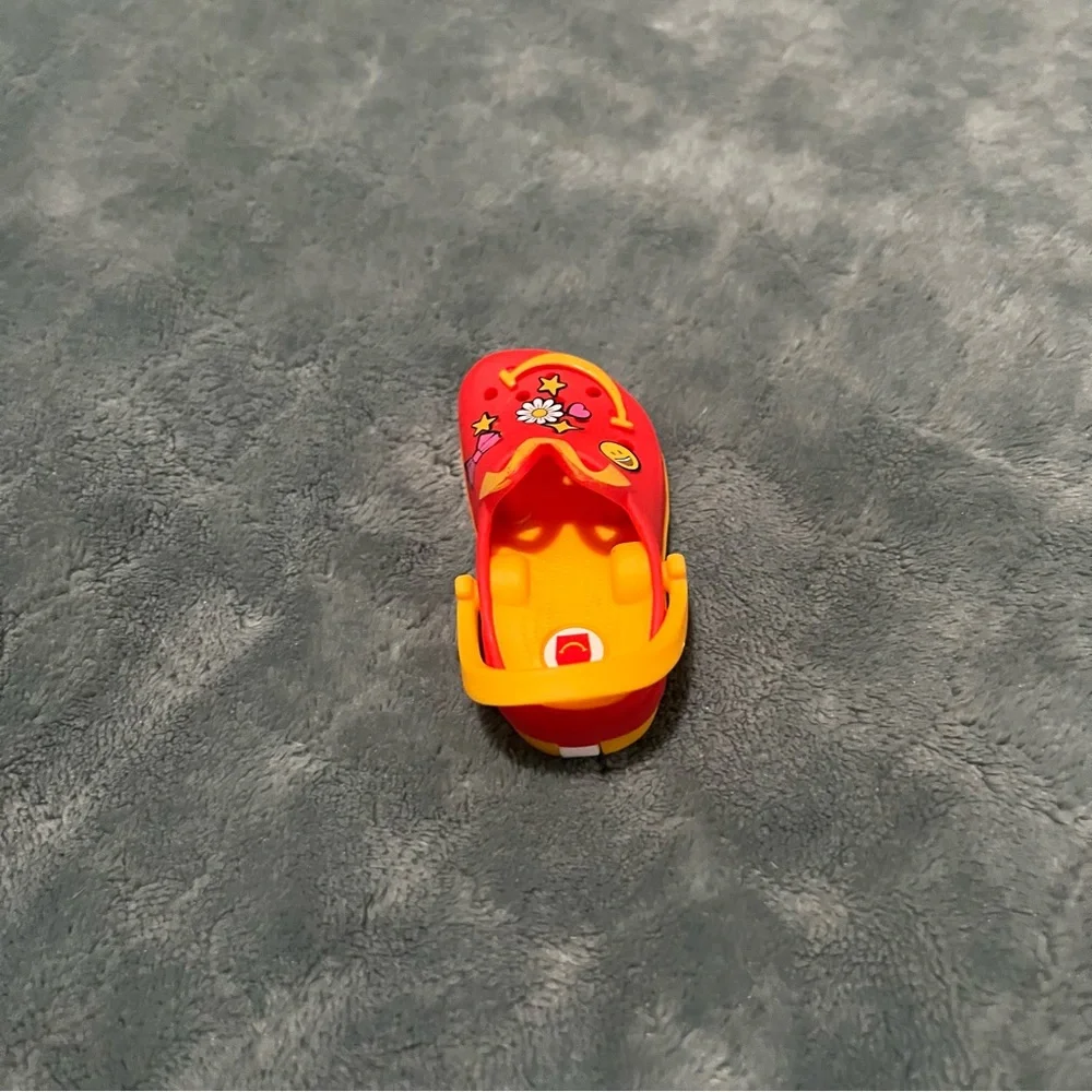 McDonald's X Crocs happy meal Red and Yellow‎ Toy Shoe key chain